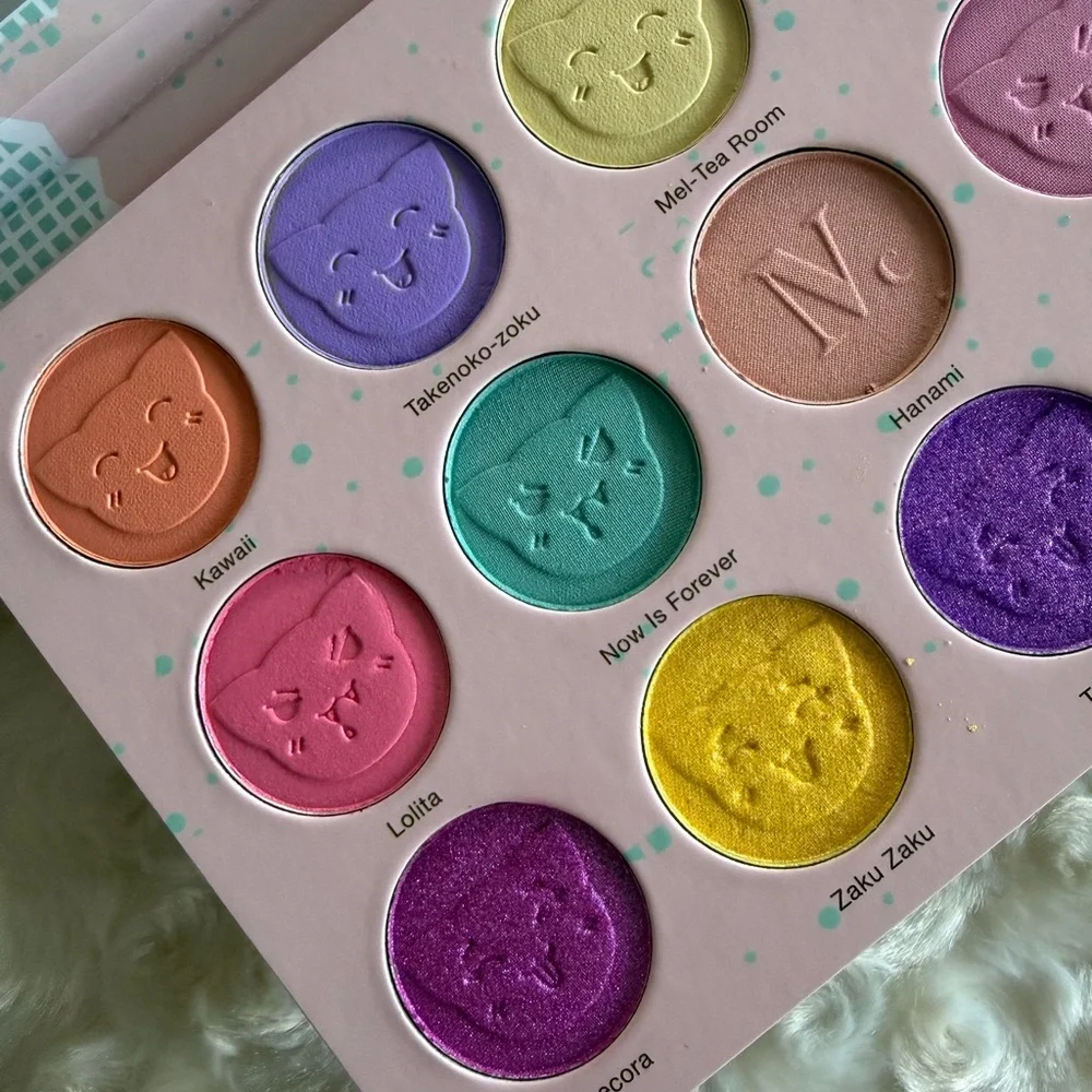 New Nomad Toyko Harajuku Pastel Dreams Eyeshadow Palette